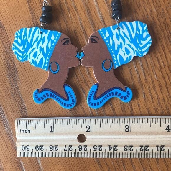 Pierced Earrings Exaggerated Fishhook Wood Lightweight Earrings Exotic Woman - Picture 5 of 6